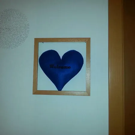 Carolines Gaestezimmer مبن